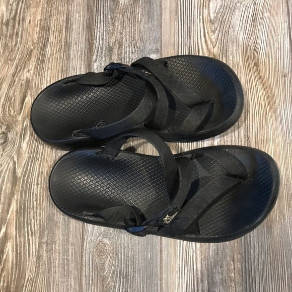 Chaco Shoes - CHACOS black flip flop sandals